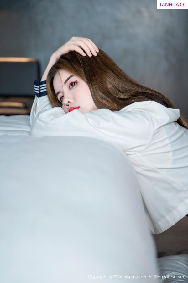   [XiuRen]高清写真图 2024.07.08 No.8819 凌彩烟 美乳性感第10张图片
